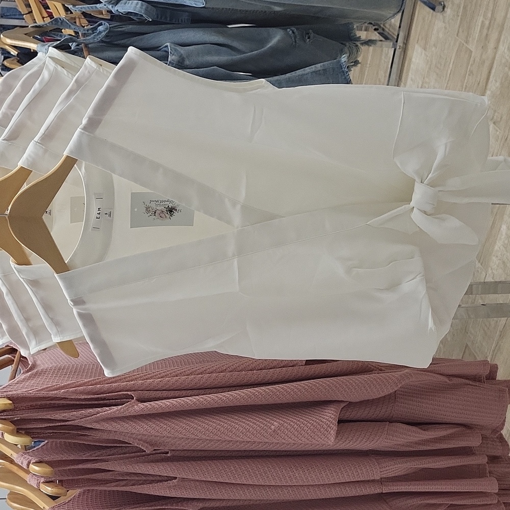 Casual V Neck w/ bow